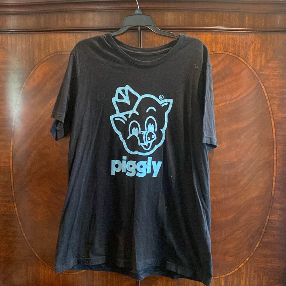 Source Unknown Black and Blue Graphic Tee